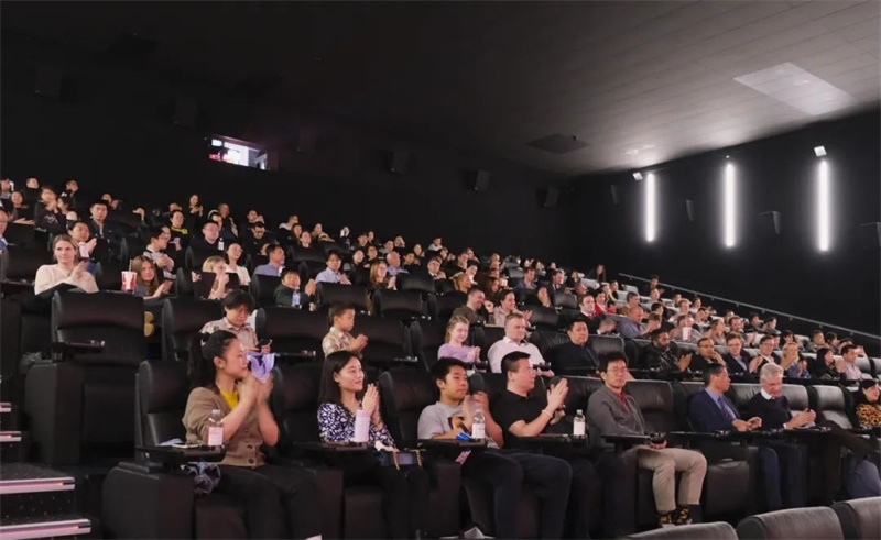 觀影現(xiàn)場。中國駐丹麥大使館供圖