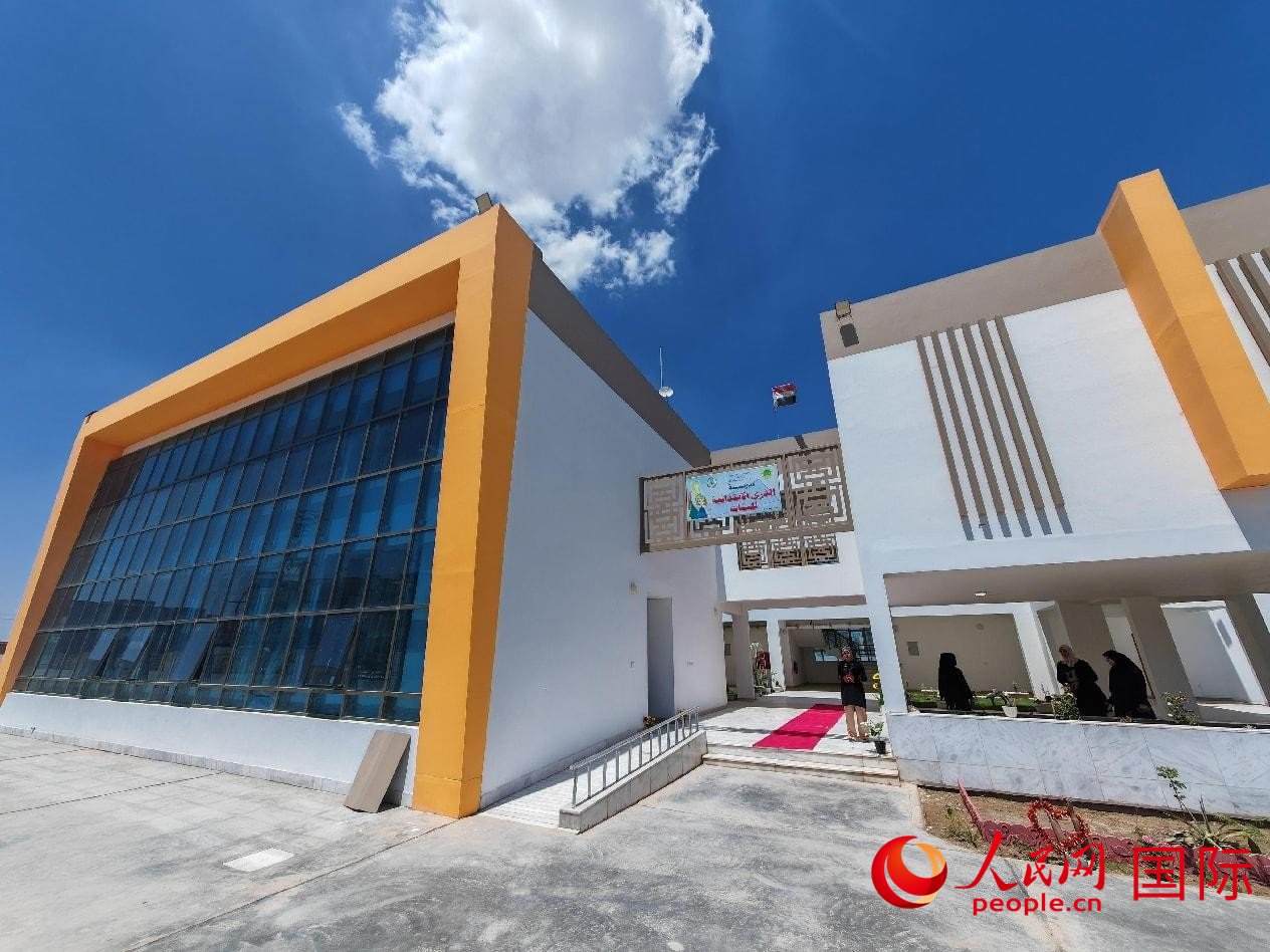 圖為阿爾·圖拉女子學校校園一景。人民網(wǎng)記者 管克江攝