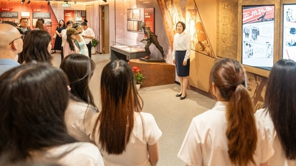 思政課現(xiàn)場。東華大學(xué)供圖